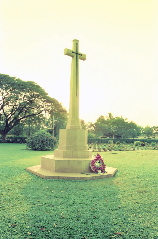泰國 北碧府 戰俘公墓 (Kanchanaburi War Cemetery)